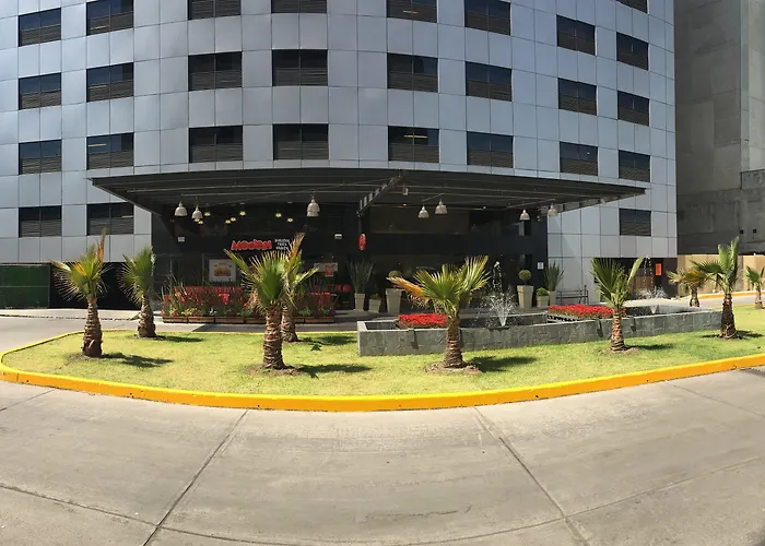 Holiday Inn Mexico Santa Fe, an IHG Hotel